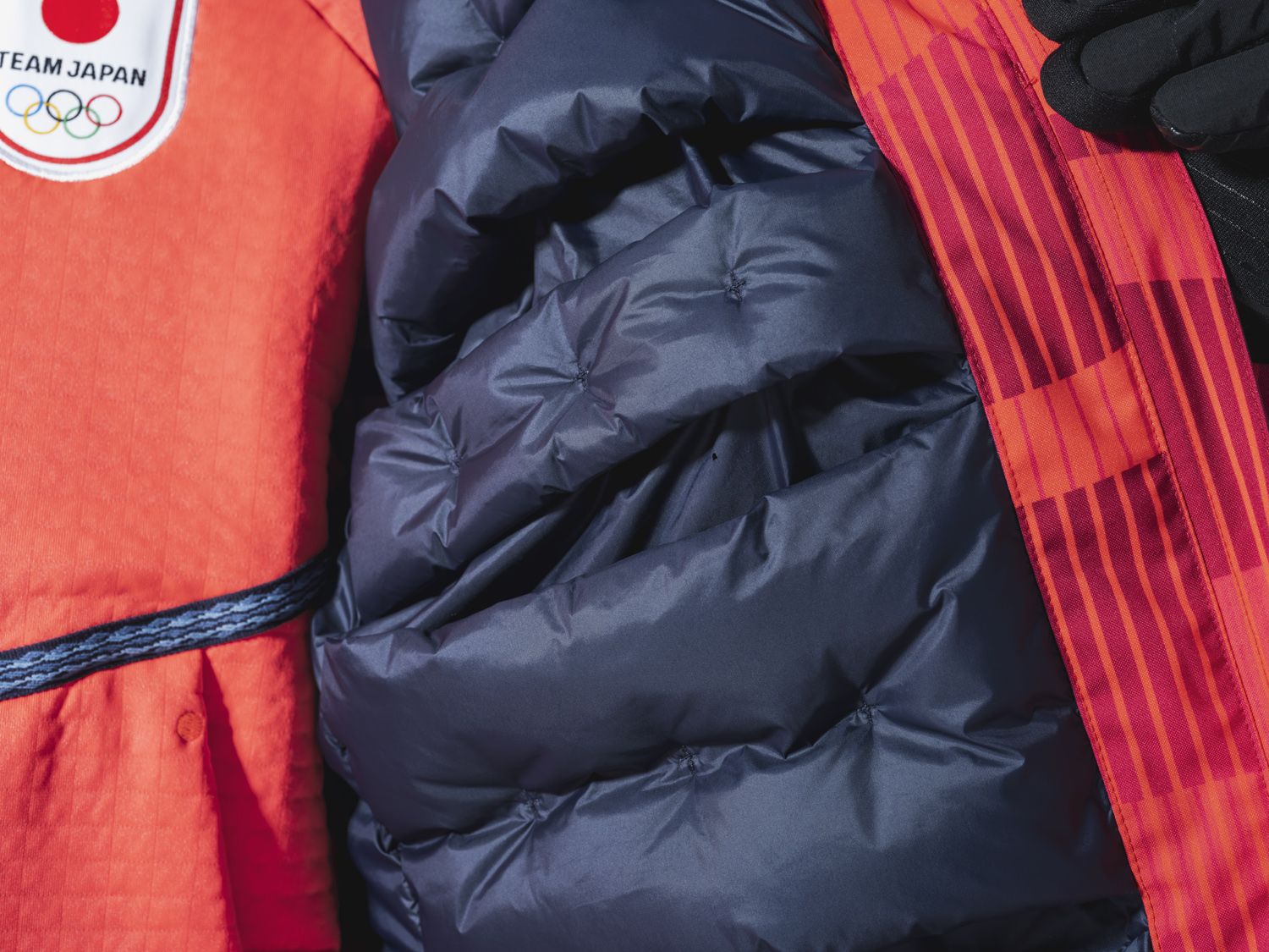 251029ミラノコルティナ2026TEAM JAPANウェア-バッフル構造.jpg