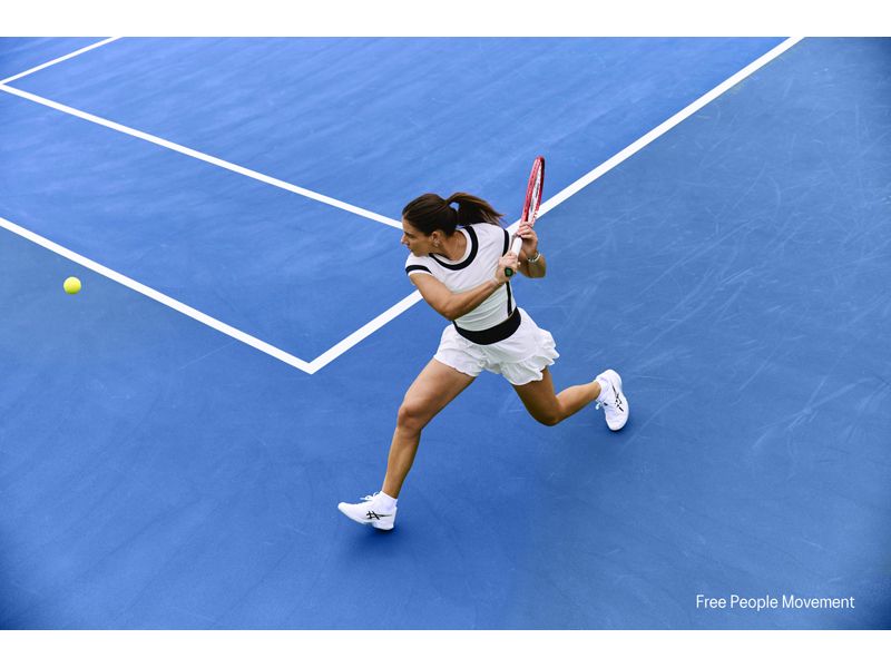 260123テニス エマ・ナバロ選手契約web.jpg